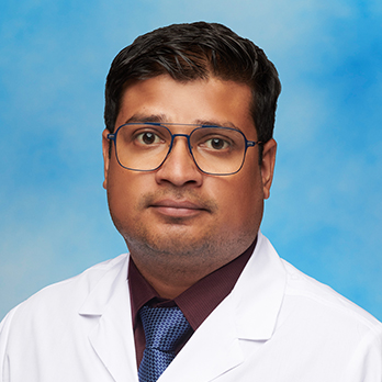 Nivesh Yadav, Doctor en Medicina